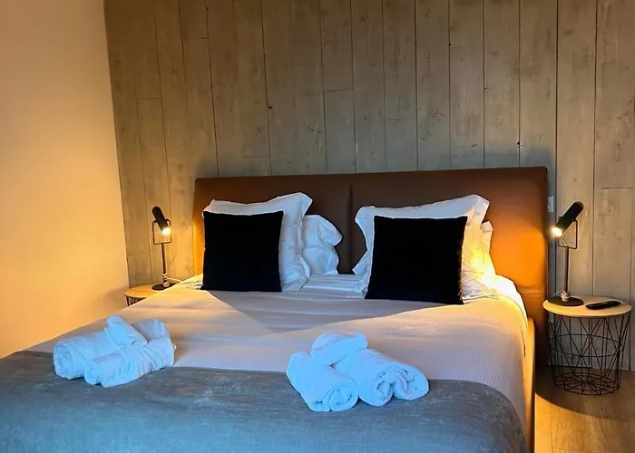 Hameau De - De Luxe & * Pallanne